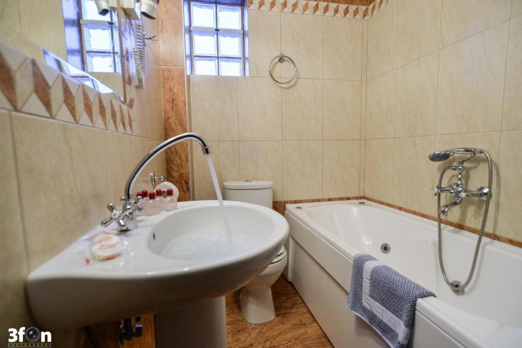 Guesthouse Kastro Edessa Esterno foto